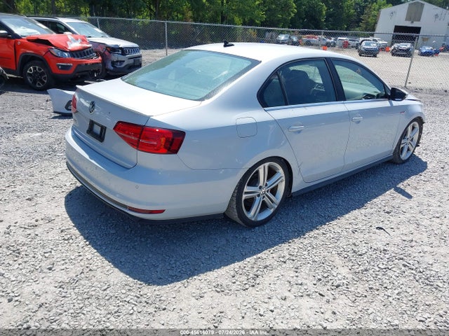 2017 Volkswagen JETTA GLI photo 4