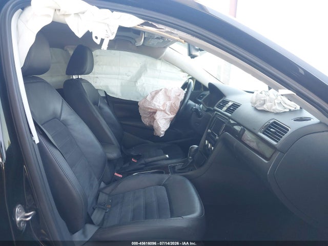 2015 Volkswagen PASSAT 2.0L TDI SEL PREMIUM — фото 5