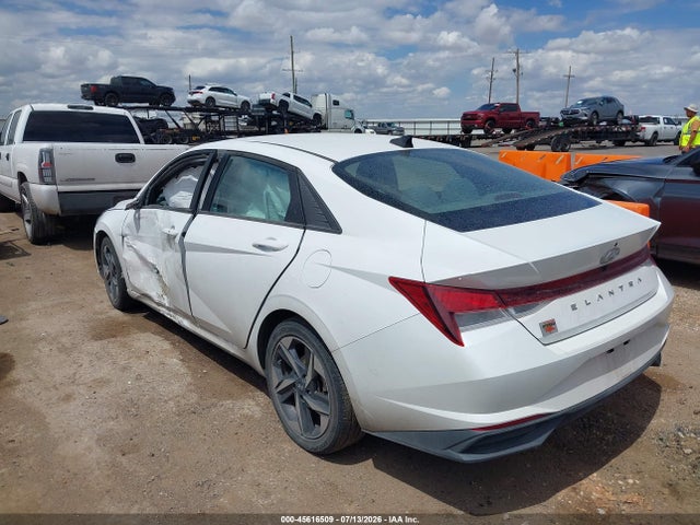 2023 HYUNDAI ELANTRA SEL 3