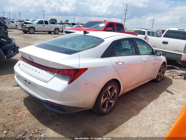 2023 HYUNDAI ELANTRA SEL 4