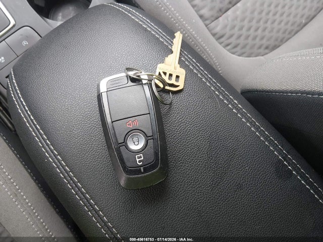 2020 FORD ESCAPE SE 11