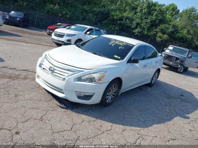 2015 Nissan ALTIMA 2.5 S — фото 2