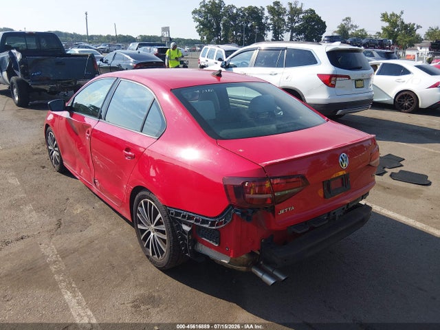 2016 Volkswagen JETTA 1.8T SPORT — фото 3