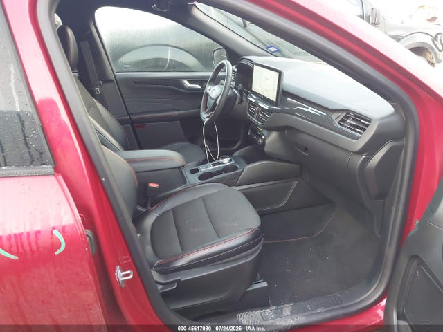 2023 FORD ESCAPE ST-LINE 5