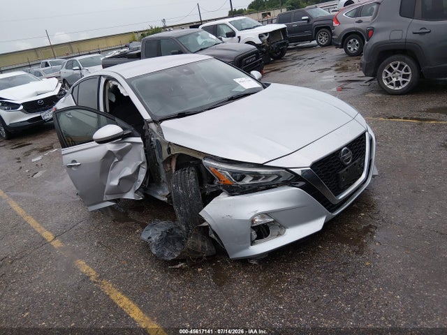 2021 NISSAN ALTIMA SV FWD