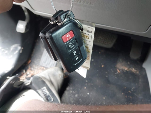 2019 TOYOTA HIGHLANDER XLE 11