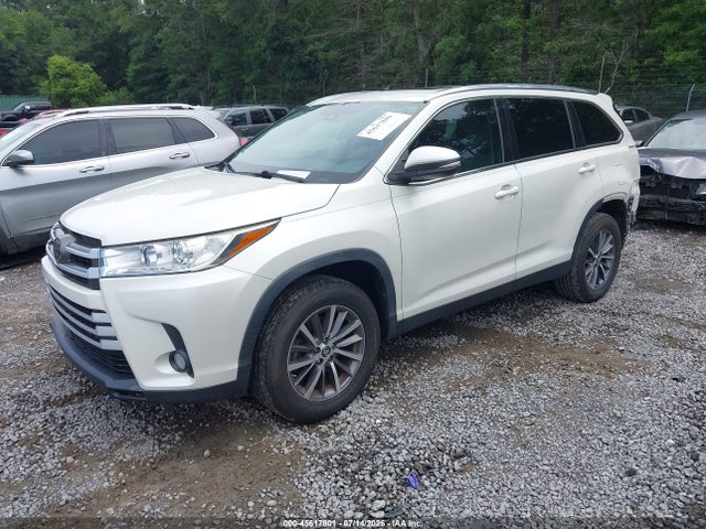 2019 TOYOTA HIGHLANDER XLE 2