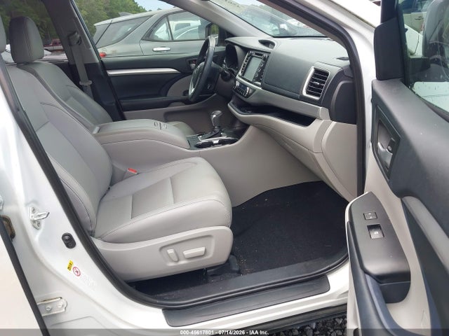2019 TOYOTA HIGHLANDER XLE 5