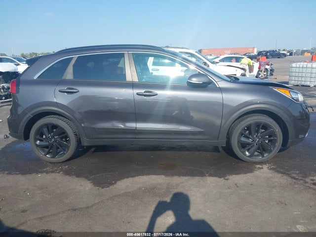 2018 KIA NIRO EX 13