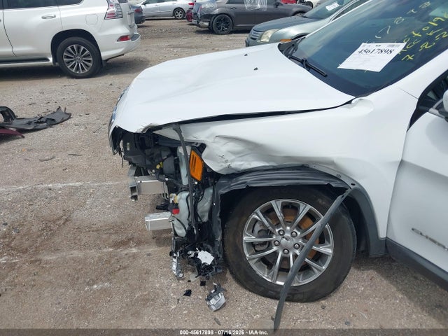 2019 JEEP CHEROKEE LATITUDE PLUS FWD 19