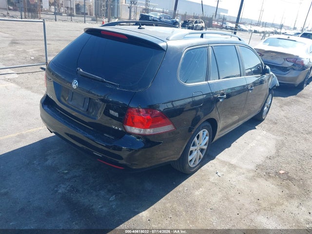 صورة 4 لـ 2011 Volkswagen JETTA SPORTWAGEN 2.5L S