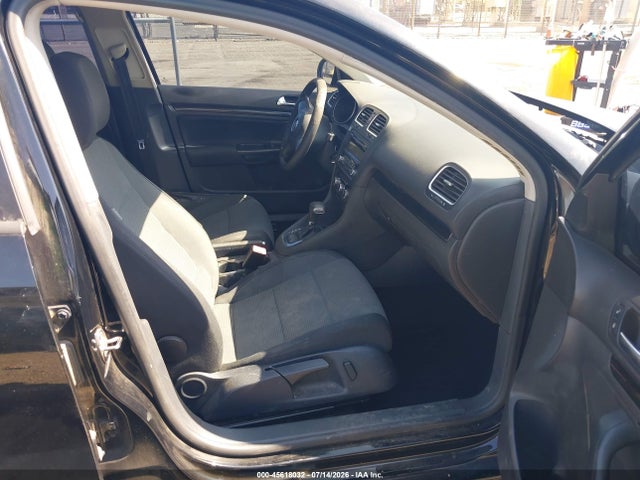 صورة 5 لـ 2011 Volkswagen JETTA SPORTWAGEN 2.5L S
