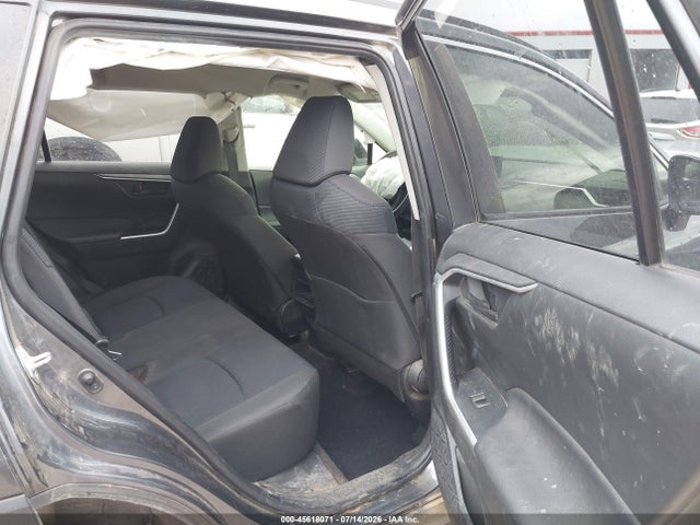 2021 TOYOTA RAV4 LE 8
