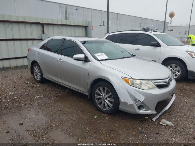 2012 TOYOTA CAMRY XLE V6