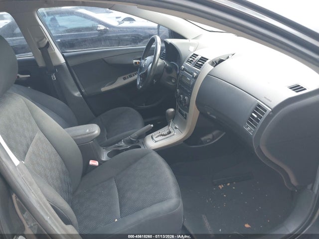 2010 Toyota COROLLA S photo 5