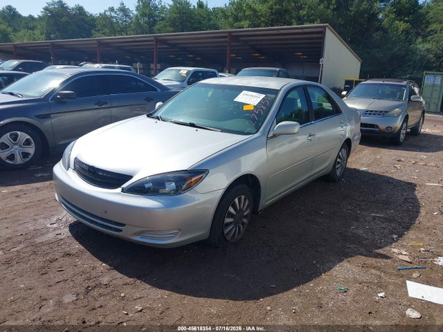 2004 Toyota CAMRY LE 照片 2