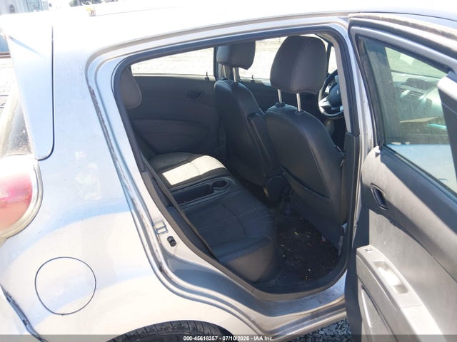 صورة 8 لـ 2014 Chevrolet SPARK 1LT AUTO