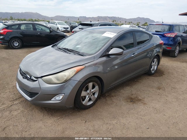 2013 Hyundai ELANTRA GLS 照片 2