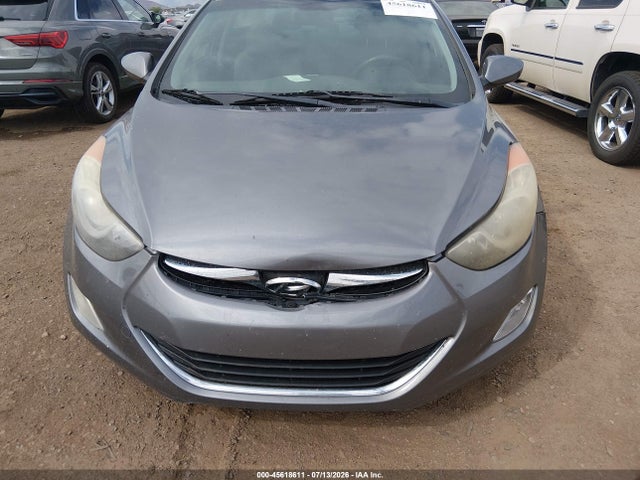 2013 Hyundai ELANTRA GLS 照片 6