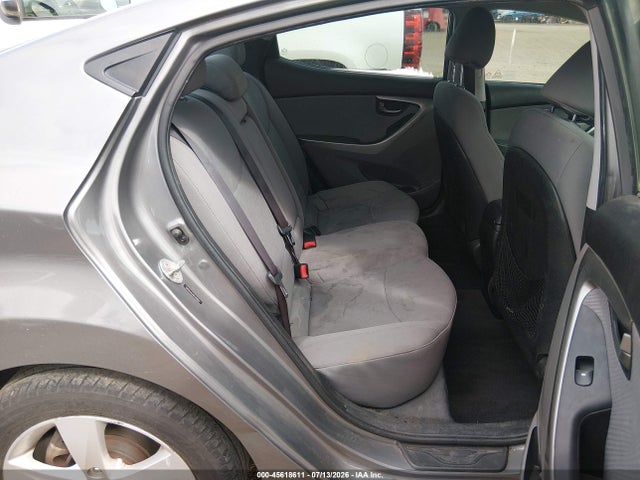 2013 Hyundai ELANTRA GLS 照片 8