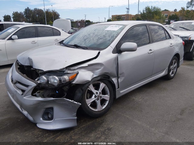 2013 Toyota COROLLA S 照片 2