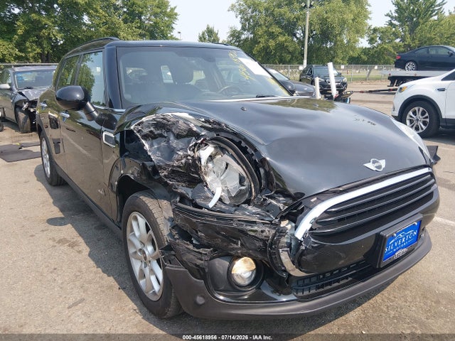 2017 MINI CLUBMAN COOPER