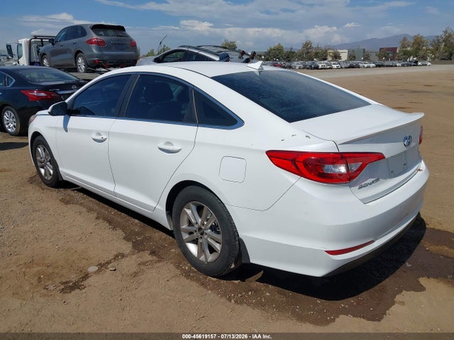 2016 Hyundai SONATA SE — фото 3