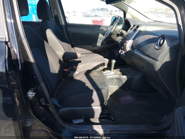 2014 Nissan VERSA NOTE SV photo 5