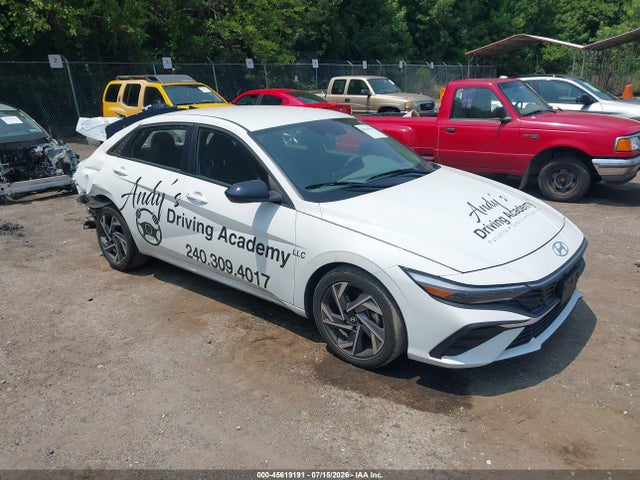 2025 HYUNDAI ELANTRA SEL SPORT