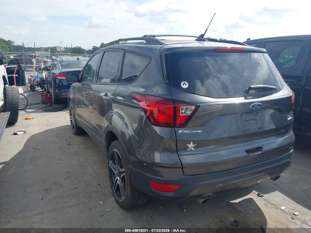 2019 FORD ESCAPE SEL 4