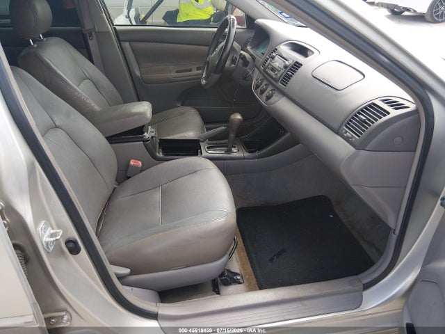 2004 Toyota CAMRY LE V6 照片 5