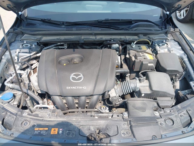 صورة 10 لـ 2021 Mazda MAZDA3 PREMIUM