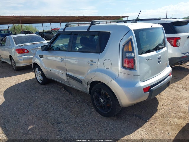 2011 KIA SOUL + 照片 3