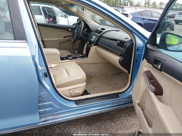 2012 Toyota CAMRY XLE V6 photo 5
