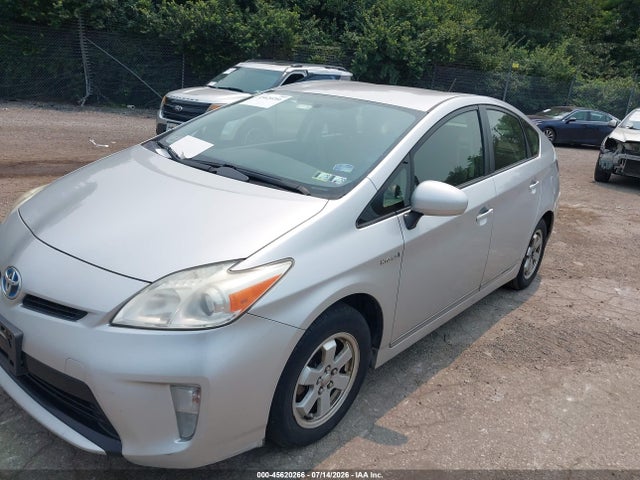 صورة 2 لـ 2012 Toyota PRIUS TWO