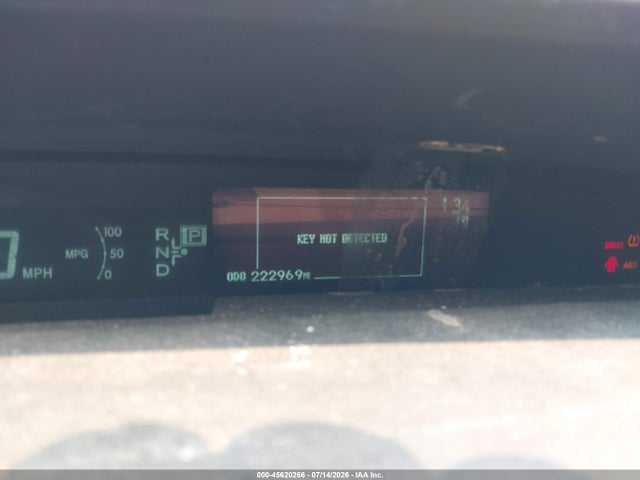 صورة 7 لـ 2012 Toyota PRIUS TWO
