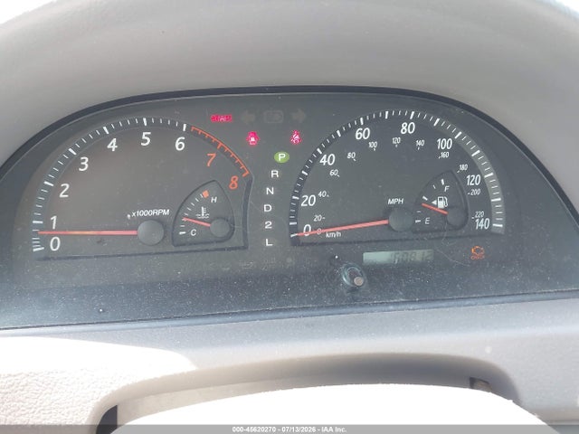 2002 Toyota CAMRY LE photo 7
