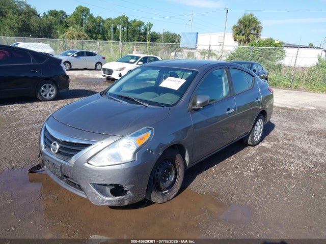 2017 Nissan VERSA 1.6 SV 照片 2