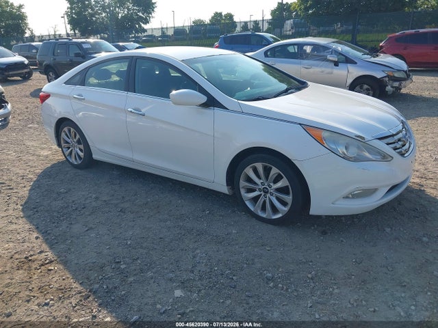 2013 HYUNDAI SONATA SE