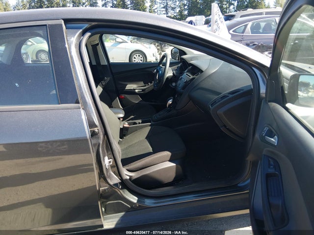 صورة مصغرة 5 لـ 2017 FORD FOCUS SE