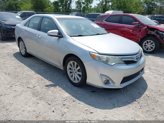 2012 TOYOTA CAMRY XLE