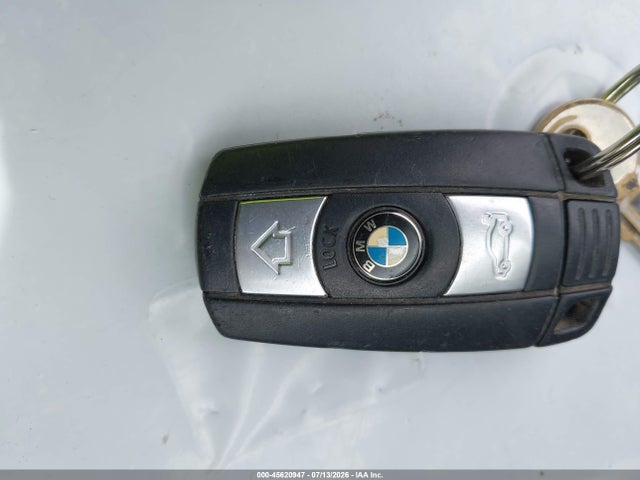 2011 BMW 328I XDRIVE — миниатюра 11