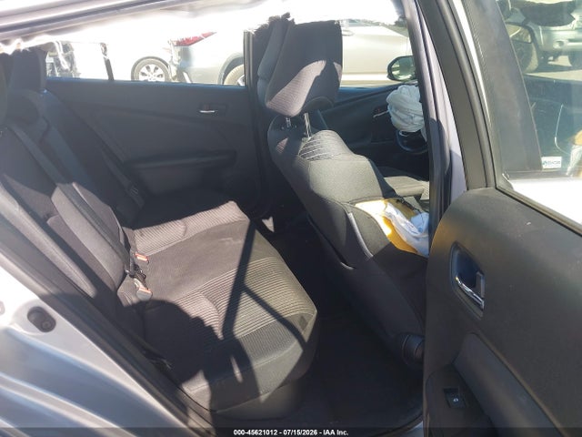 2018 TOYOTA PRIUS THREE 8