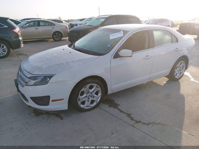 2011 FORD FUSION SE photo 2