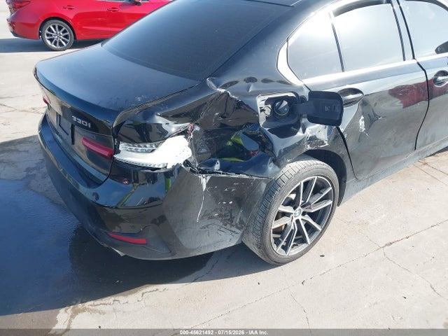2020 BMW 330I 17