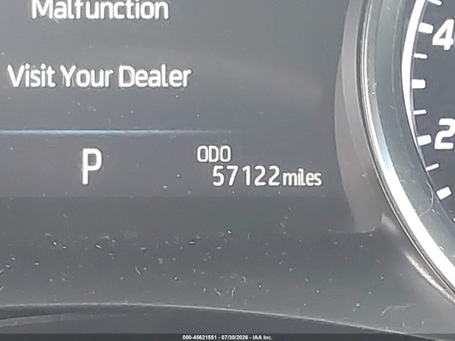 2018 TOYOTA CAMRY XLE 16