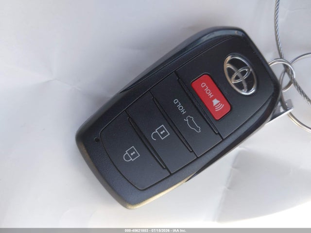 صورة مصغرة 11 لـ 2025 Toyota CAMRY LE