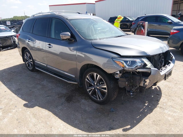 2017 NISSAN PATHFINDE PLATINUM