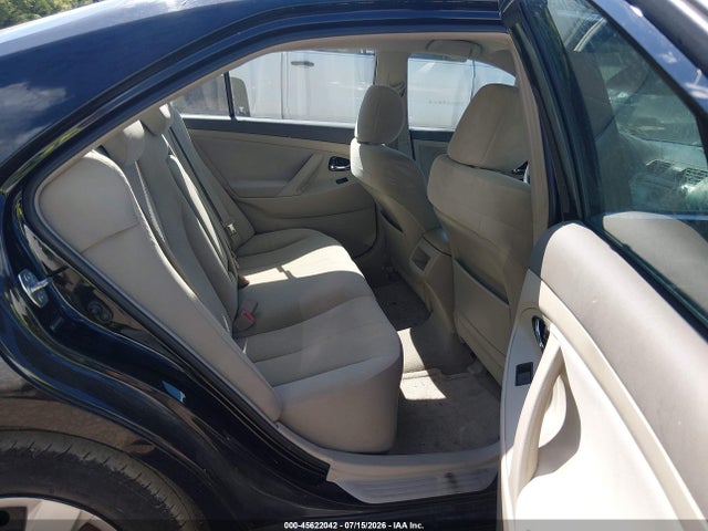 2009 Toyota CAMRY LE photo 8