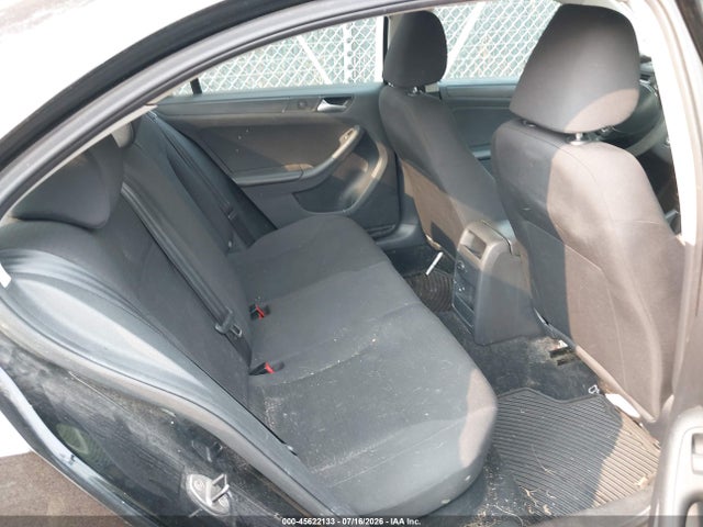 صورة 8 لـ 2015 Volkswagen JETTA 2.0L S